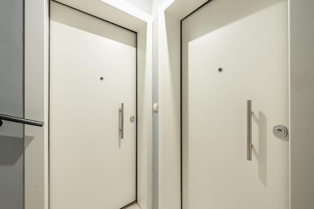 Zen-big Space, Pangrati Athènes