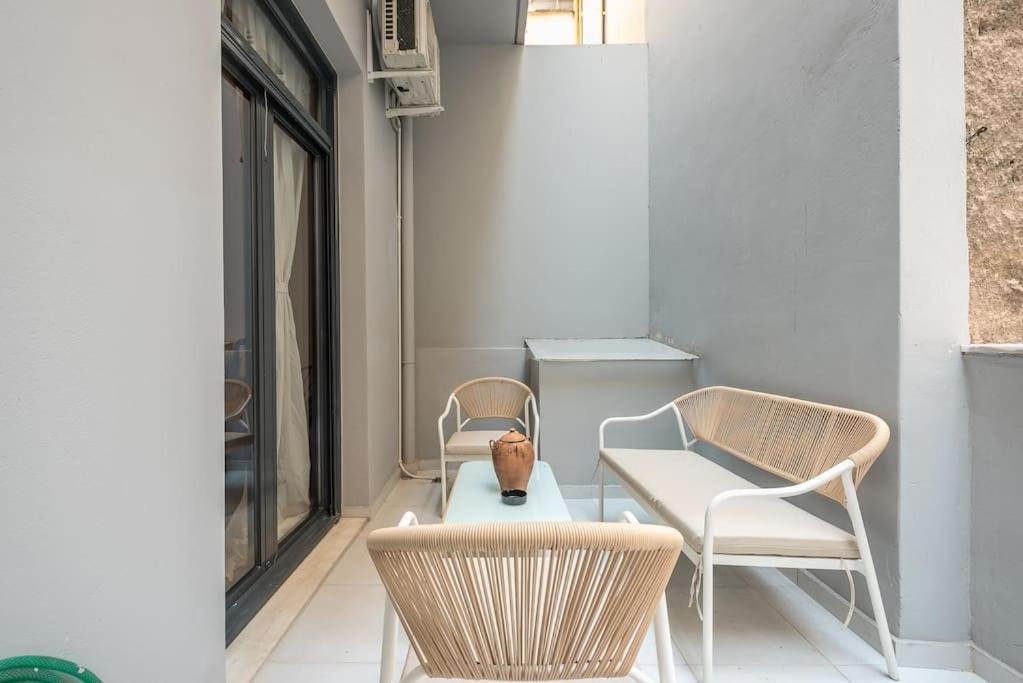 Zen-big Space, Pangrati Appartement *